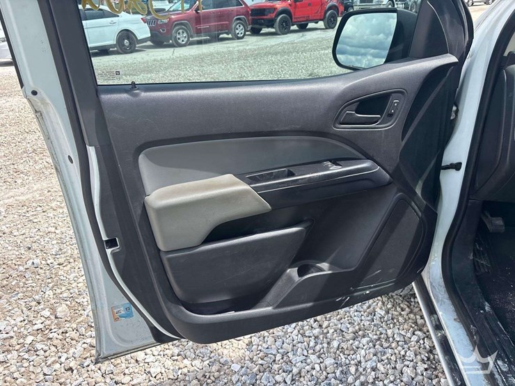 2018-chevrolet-colorado-image-10