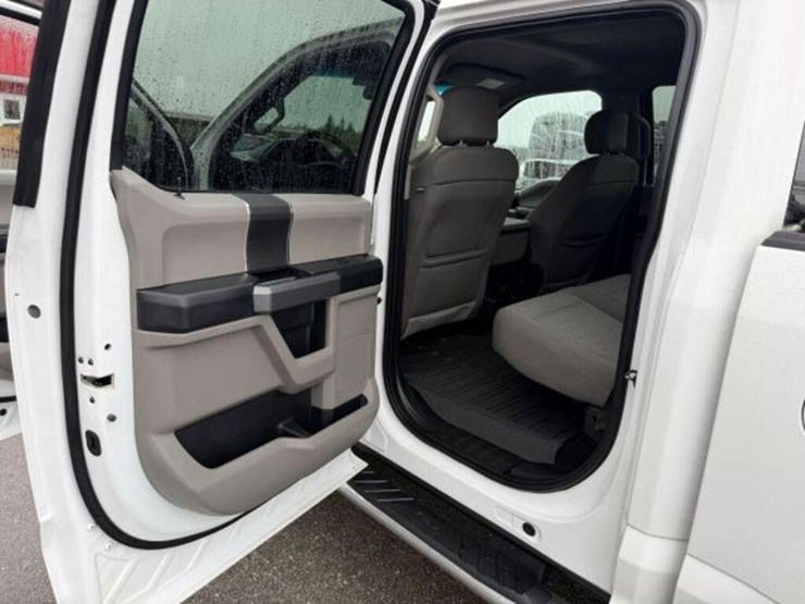 2018-ford-f150-xlt-image-21