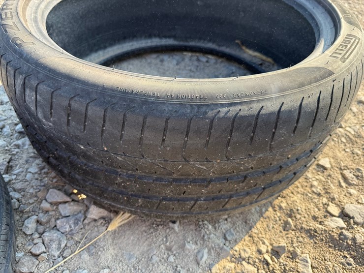 #27578-•-(1)-p-zero-265/35r20-tire-inv#-27578-image-5