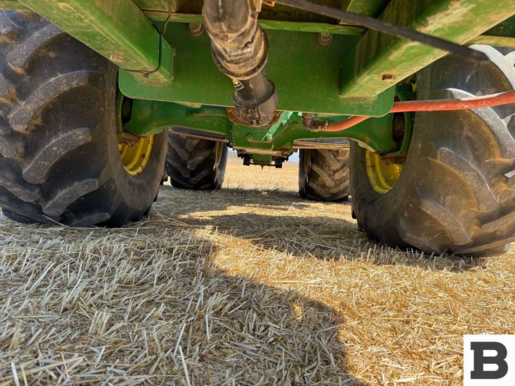 2001-john-deere-8110-image-15