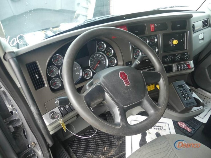 2019-kenworth-t880-image-19