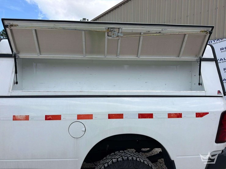 2015-dodge-3500-image-20