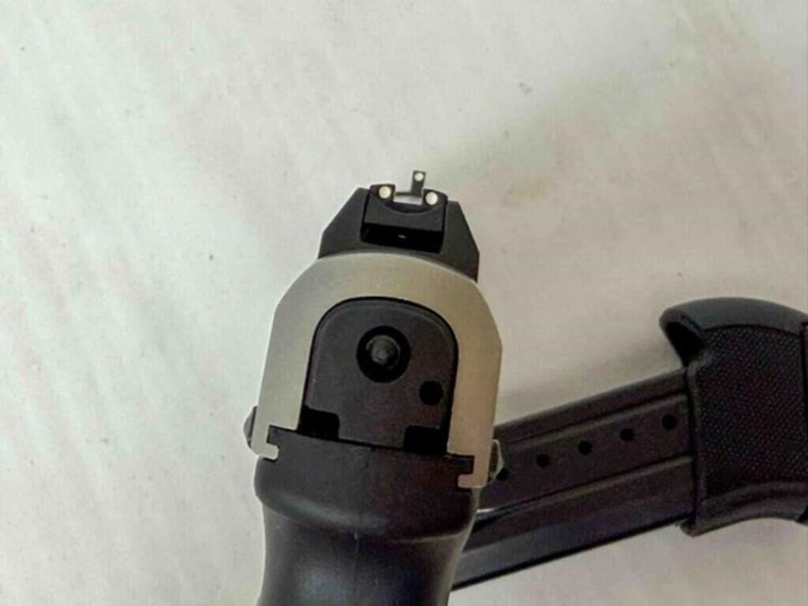 ruger-sr9c-9mm-pistol-image-7