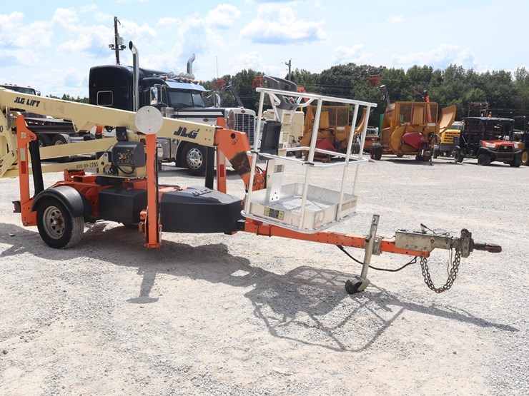 2016-jlg-t350-image-8