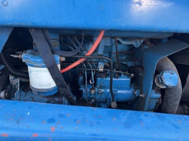 ford-tractor-image-32