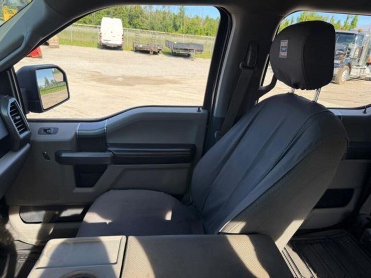 2018-ford-f150-xlt-image-17