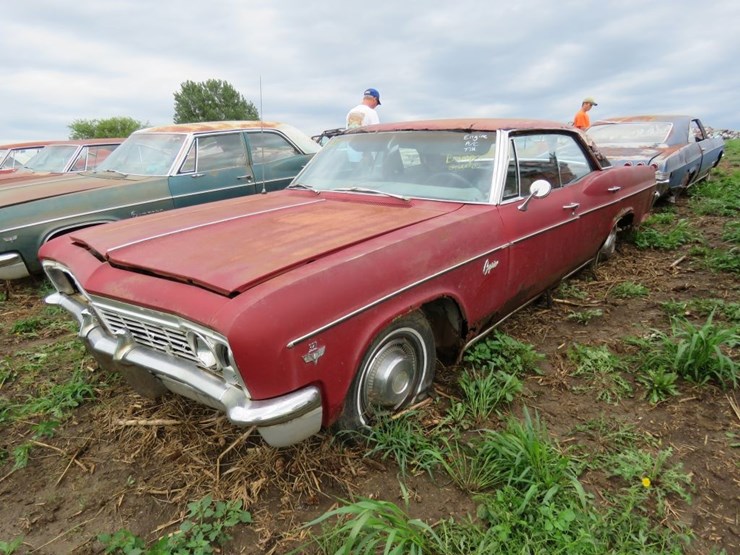1966-chevrolet-caprice-4dr-ht-image-1