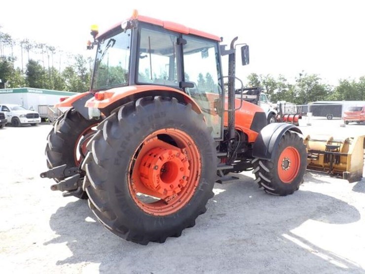 2009-kubota-m135x-image-5