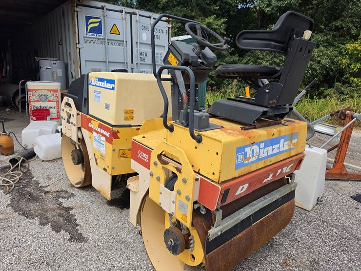 #25519-•-dynamic-vibratory-compactor-image-4