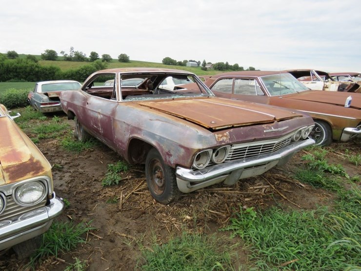 1965-chevrolet-impala-ss-2dr-ht-image-1