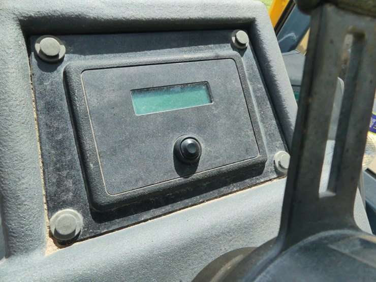 2013-gehl-dl11-image-25