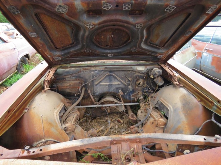 1966-chevrolet-impala-2dr-ht-image-13
