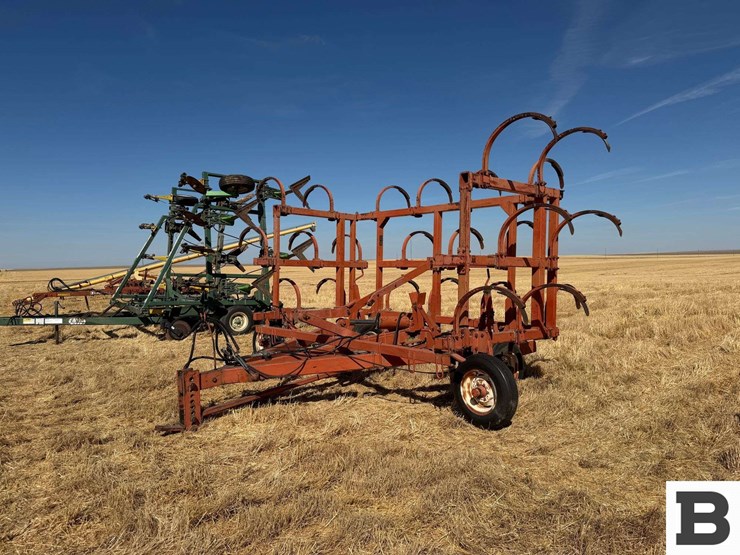 allis-chalmer-800-chisel-plow-image-3