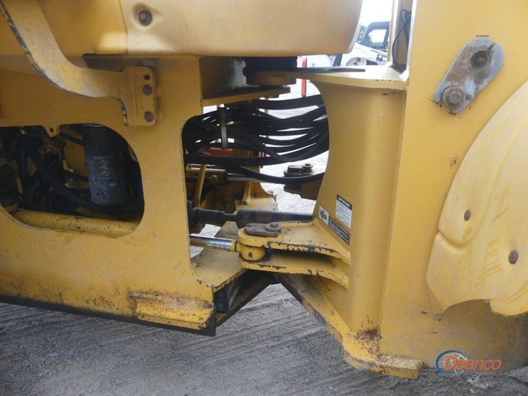 2001-deere-544h-image-11