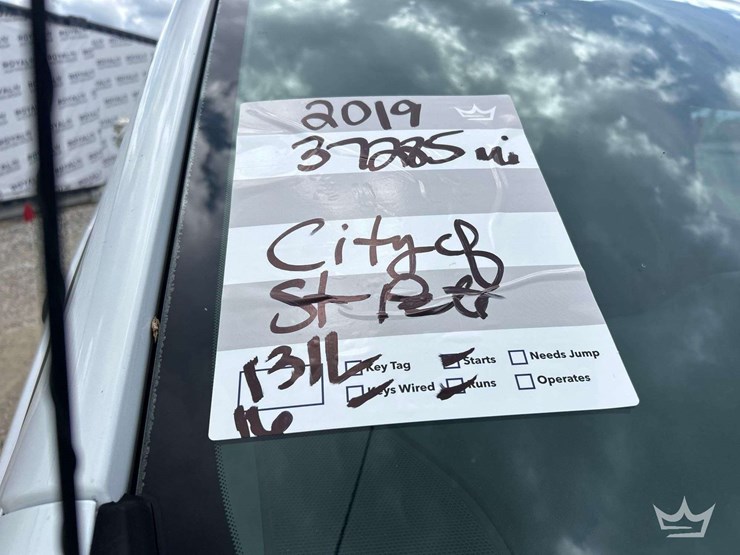 2019-chevrolet-silverado-1500-image-25