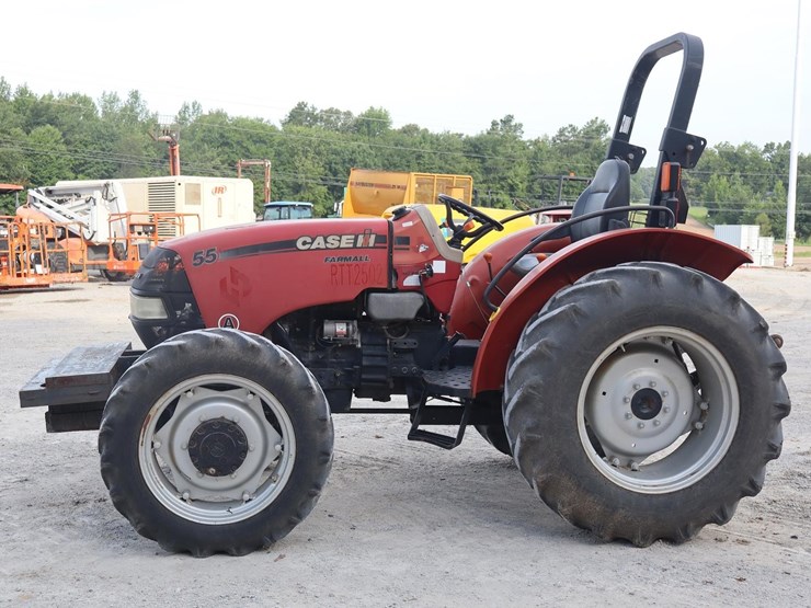 2011-case-ih-farmall-55-image-2