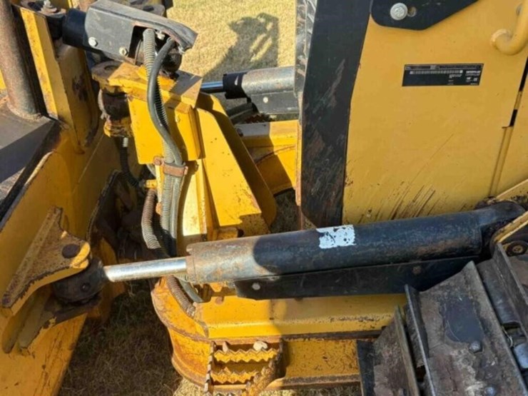 2014---caterpilar-d4k2-xl-dozer-image-21