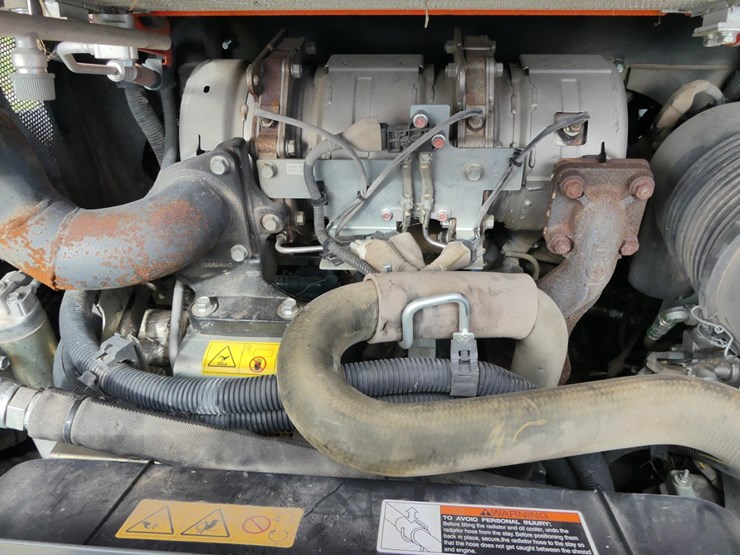 2024-kubota-svl65-2-image-10