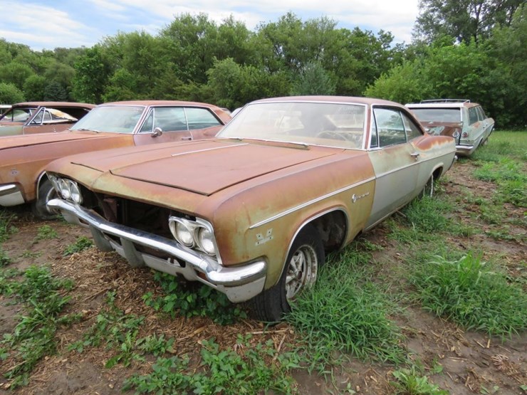 1966-chevrolet-impala-2dr-ht-image-1