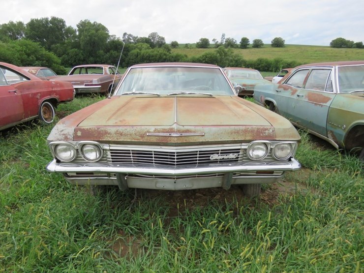 1965-chevrolet-impala-4dr-sedan-image-2