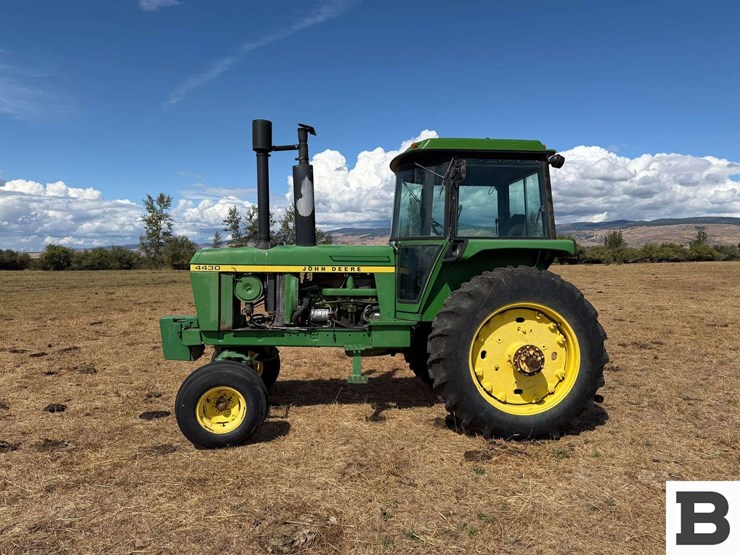 1977-john-deere-4430-image-2