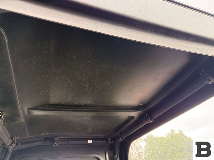 2022-mahindra-roxor-4x4-utv-image-35