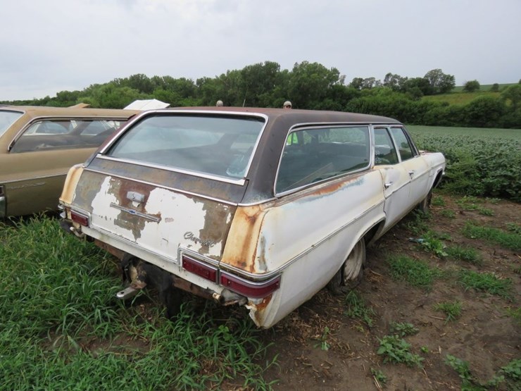 1966-chevrolet-impala-4dr-wagon-image-5