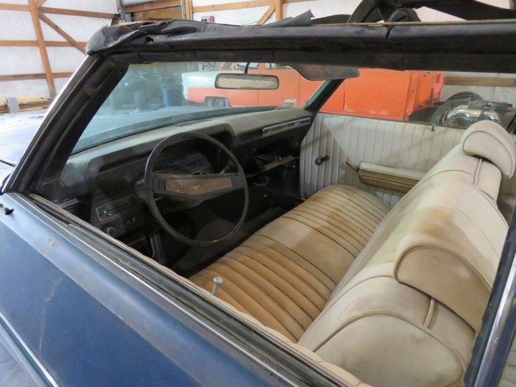 1969-chevrolet-impala-convertible-image-10