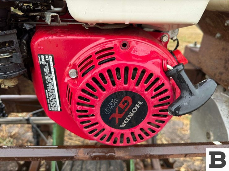 monosem-6-row-vacuum-planter--dnr-image-18