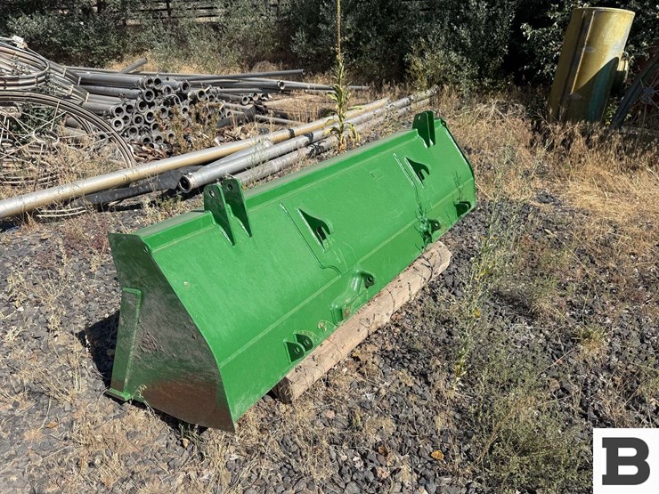 2016-john-deere-6155r-image-87