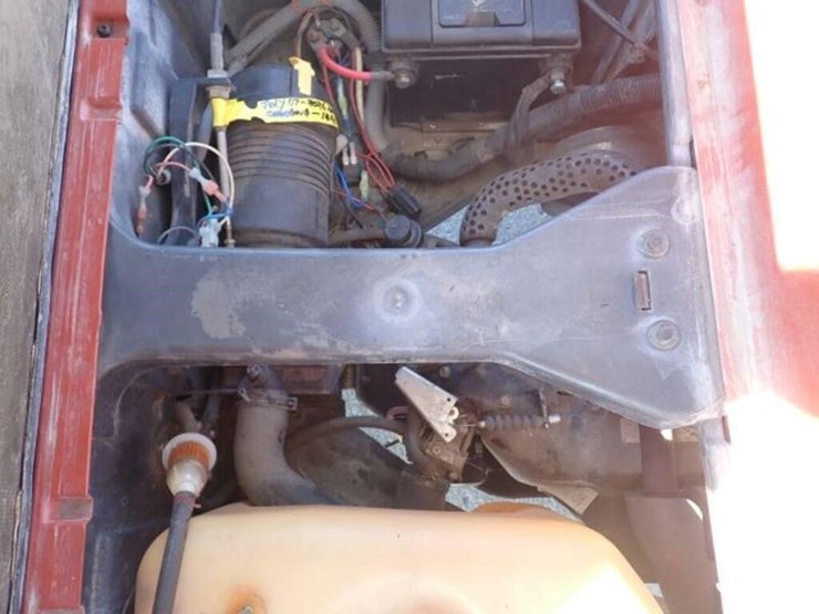 2011-club-car-precedent-4-passenger-gas-golf-cart-image-31