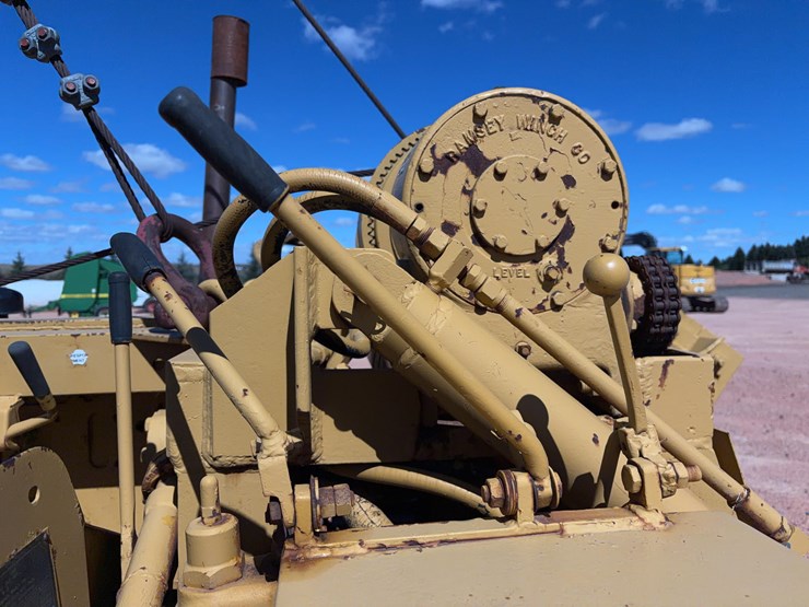 caterpillar-d4-image-12
