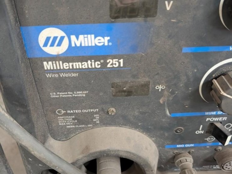 millermatic-251-mig-welder-image-3