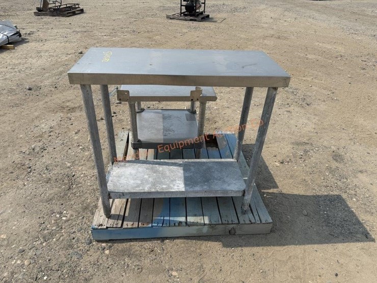 2--stainless-steel-tables-image-3