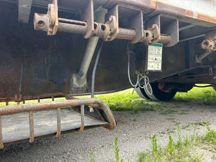 2008-wilson-48-ft-image-16