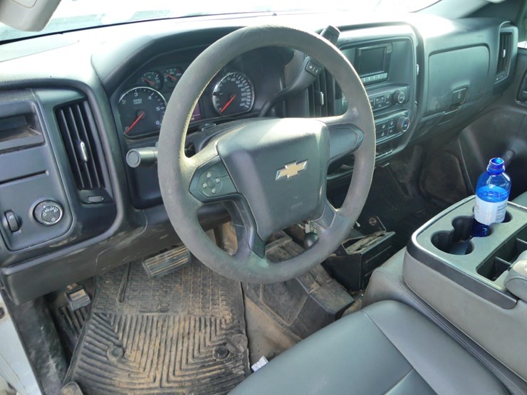 2015-chevrolet-2500hd-image-12
