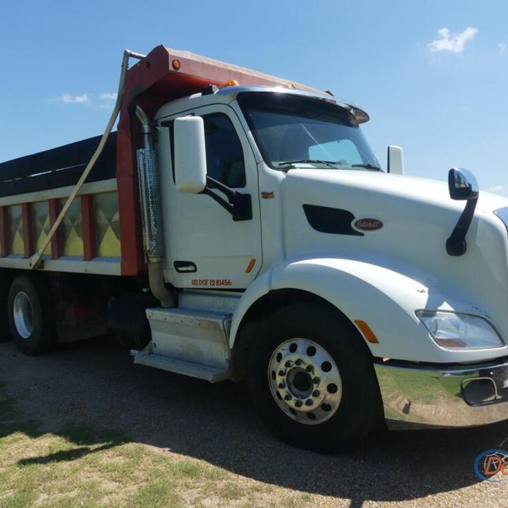 2016 PETERBILT 579