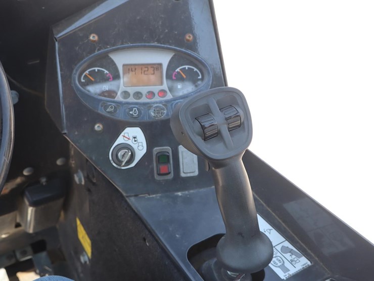 bobcat-l28-image-24
