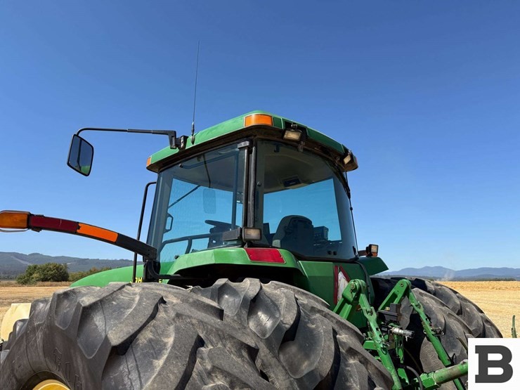 2001-john-deere-8110-image-32