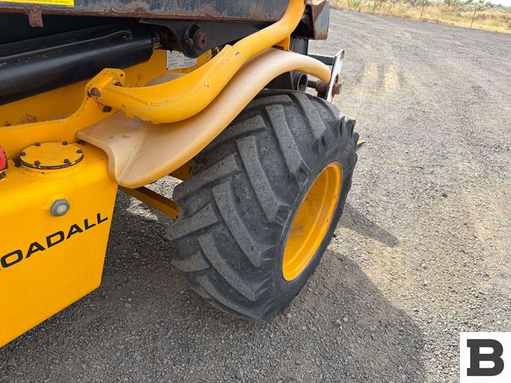 jcb-520-image-24