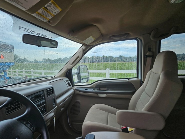 2004-ford-f450-xlt-image-48