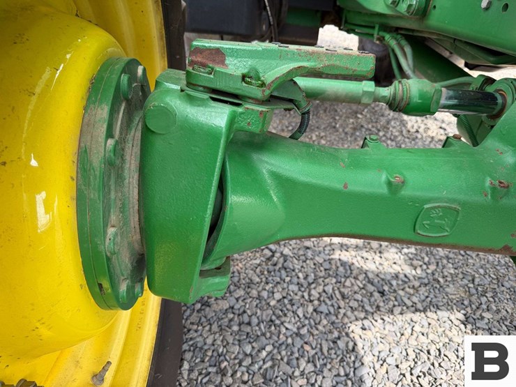 2015-john-deere-6210r-image-53