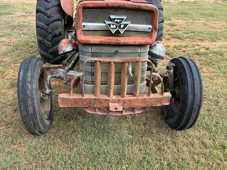 massey-ferguson-135-image-3