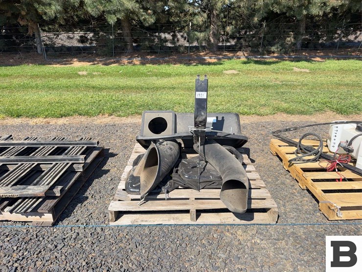 john-deere-la-image-1