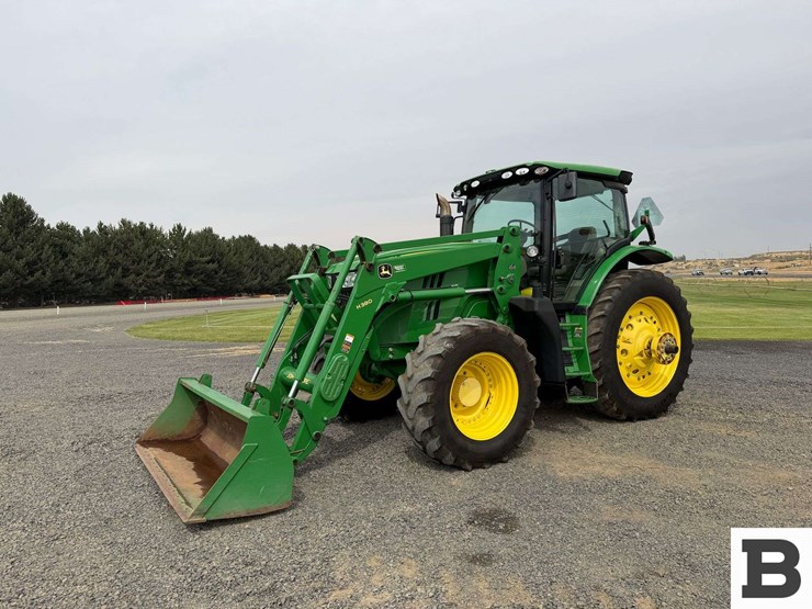 2015-john-deere-6210r-image-2