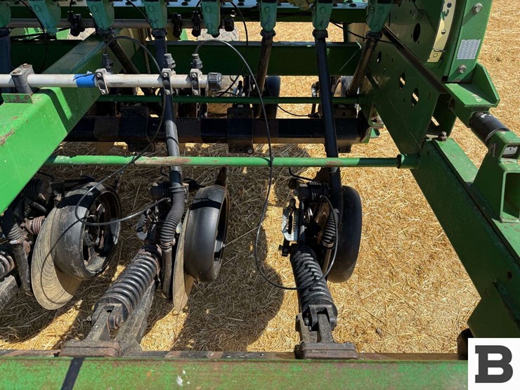 2003-john-deere-1590-image-21