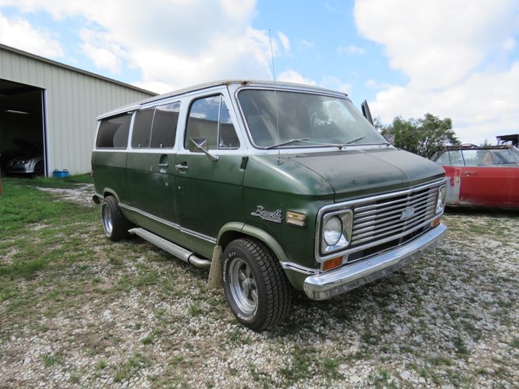 1972-chevrolet-beauville-sportvan-10-image-19