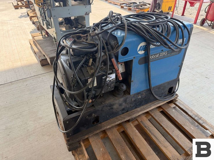 miller-bobcat-225g-image-7