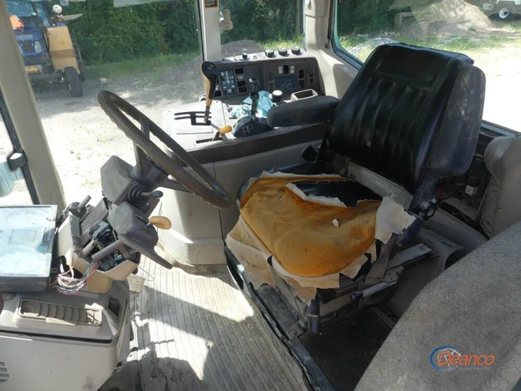 2003-john-deere-7420-image-11