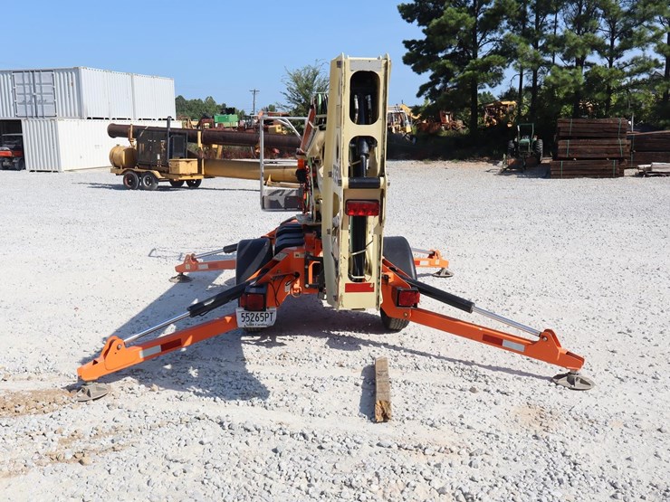 2019-jlg-t350-image-4
